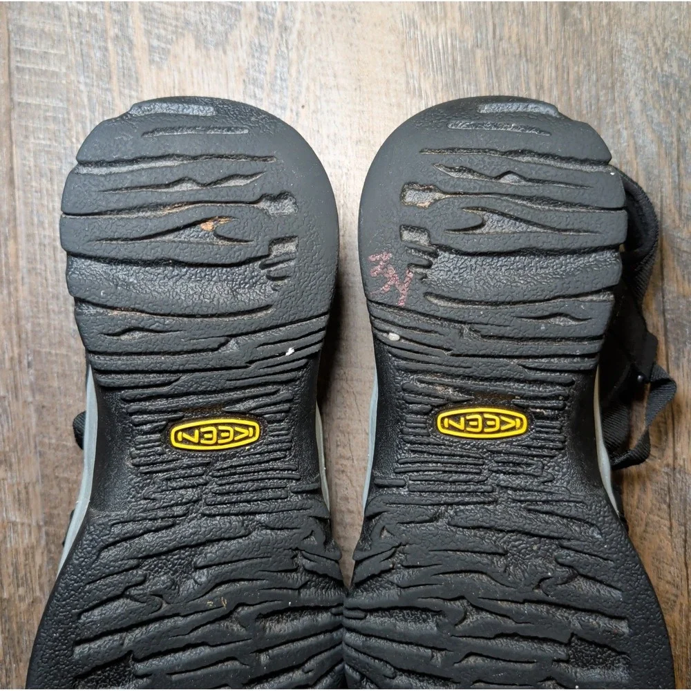 Keen Rose Sandals Womens Size 7 Black Adjustable Hook & Loop Strap Comfort